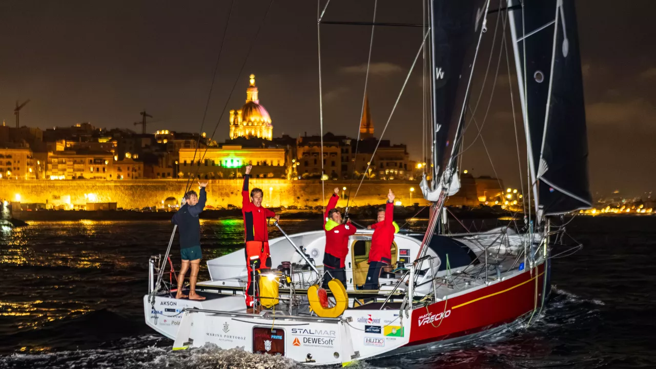 Victoire Slovène sur la Cannes Malta Race