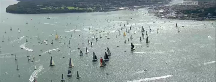 23 Class40 au départ de la Rolex Fastnet race!