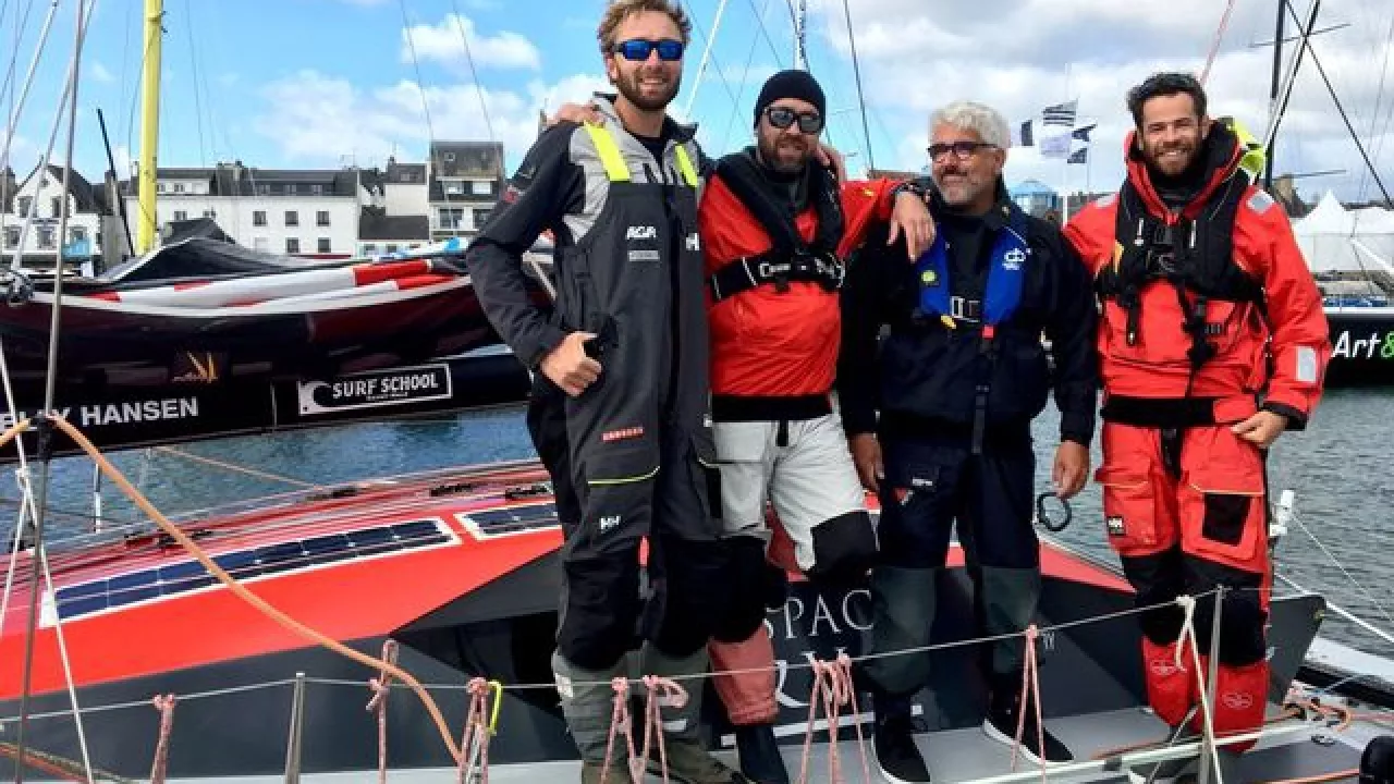 5 Class40 sur le Spi Ouest France