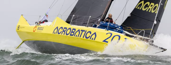 Acrobatica (A. Riva) améliore le record  de distance parcourue en 24 heures !