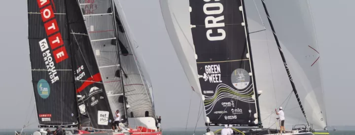 AURÉLIEN DUCROZ SUR CROSSCALL, CHAMPION DU MONDE DE CLASS40