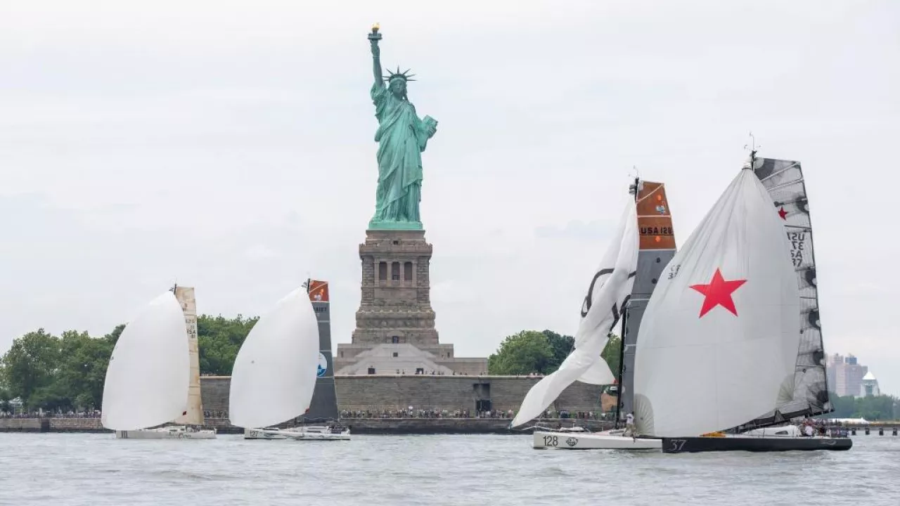 Catherine Pourre (Eärendil) Wins the Class40’s 2018 American Trophy !