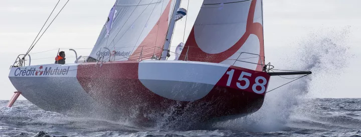 Record battu ! Crédit Mutuel améliore le record de distance parcourue en 24 heures en Class40 !