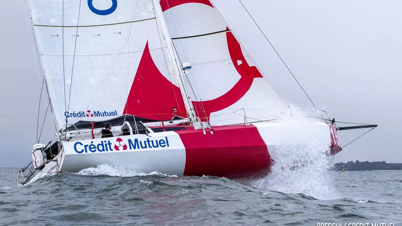 Record battu ! Ian Lipinski bat le record du Tour des Îles Britanniques