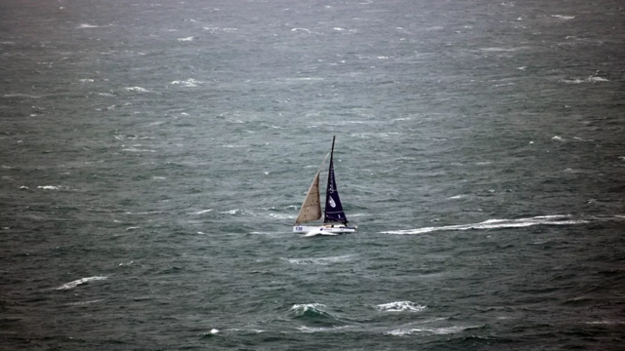 Sharp Smashes World Speed Record for English Channel