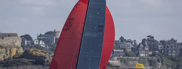 Tales 2, vainqueur de la Transat Québec Saint-Malo!