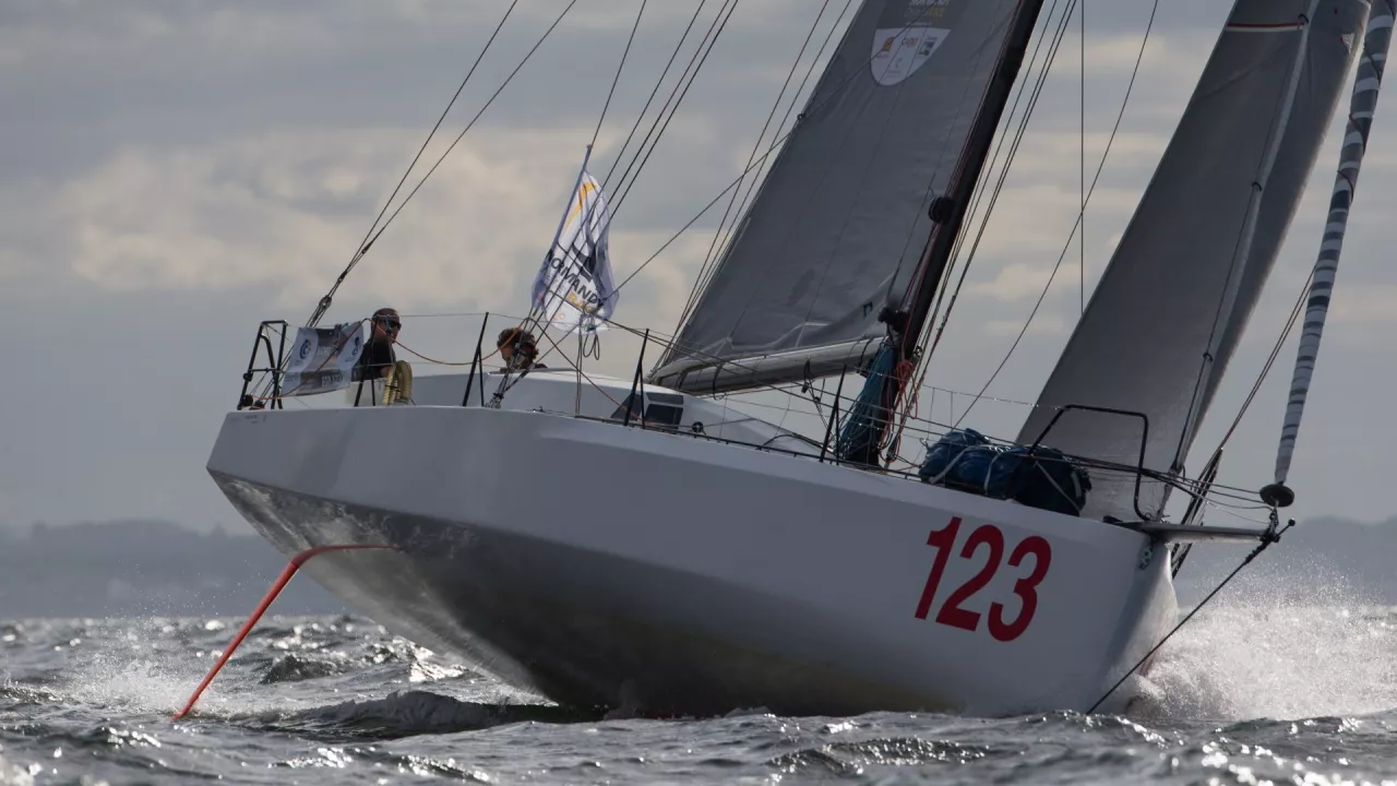 Tales II s'impose sur la Normandy Channel Race!
