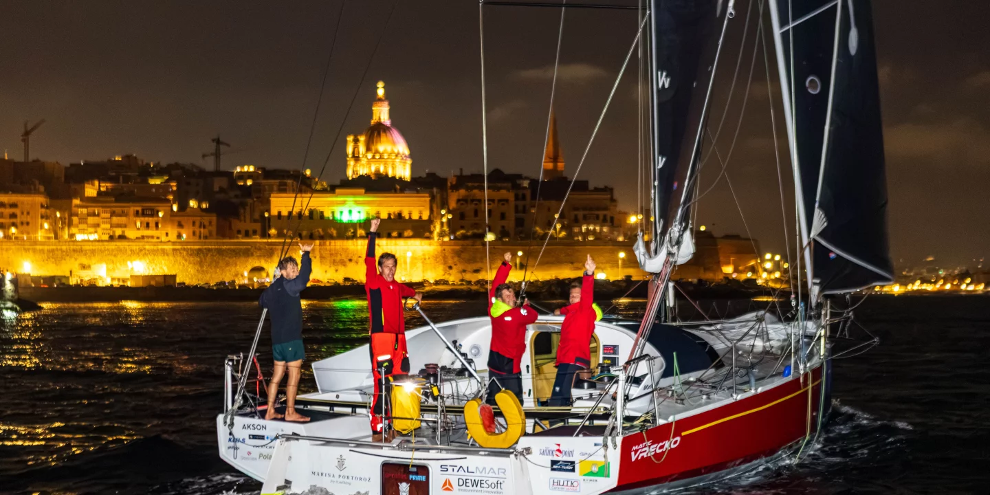 Victoire Slov&egrave;ne sur la Cannes Malta Race