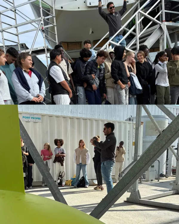 Visita di studenti in cantiere per preparare una traversata transatlantica